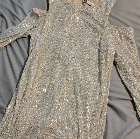 SO Sequin Bare Shoulder Long Sleeve Dress - Picture 4 of 5